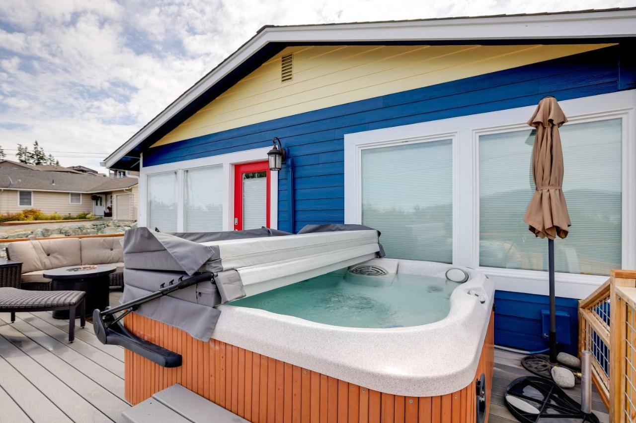 Dog-Friendly Anacortes Retreat With Shared Hot Tub! Apartment Exterior photo